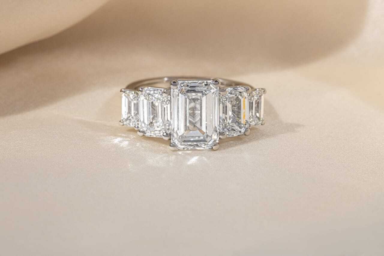 10 Carat Diamond Ring For Sale